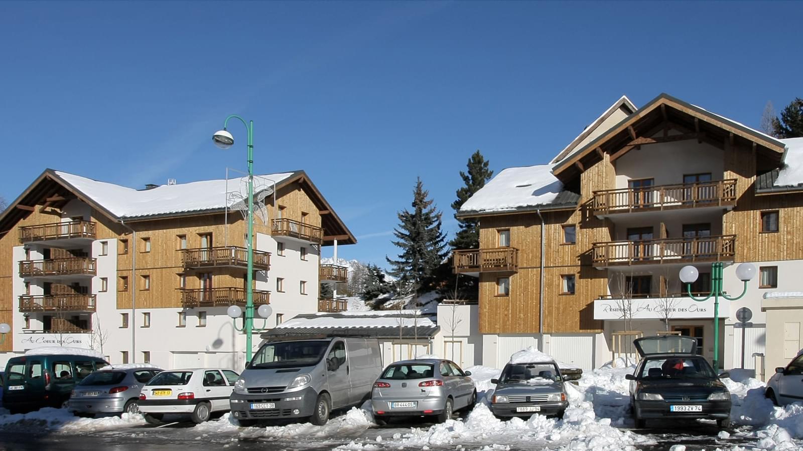 Résidence à Les Deux Alpes Très bien situé, A l'entrée de la station, Au pied des remontées mécaniques, A côté de l'office de tourisme, TVA Récupérable, Loyers garantis, ,
