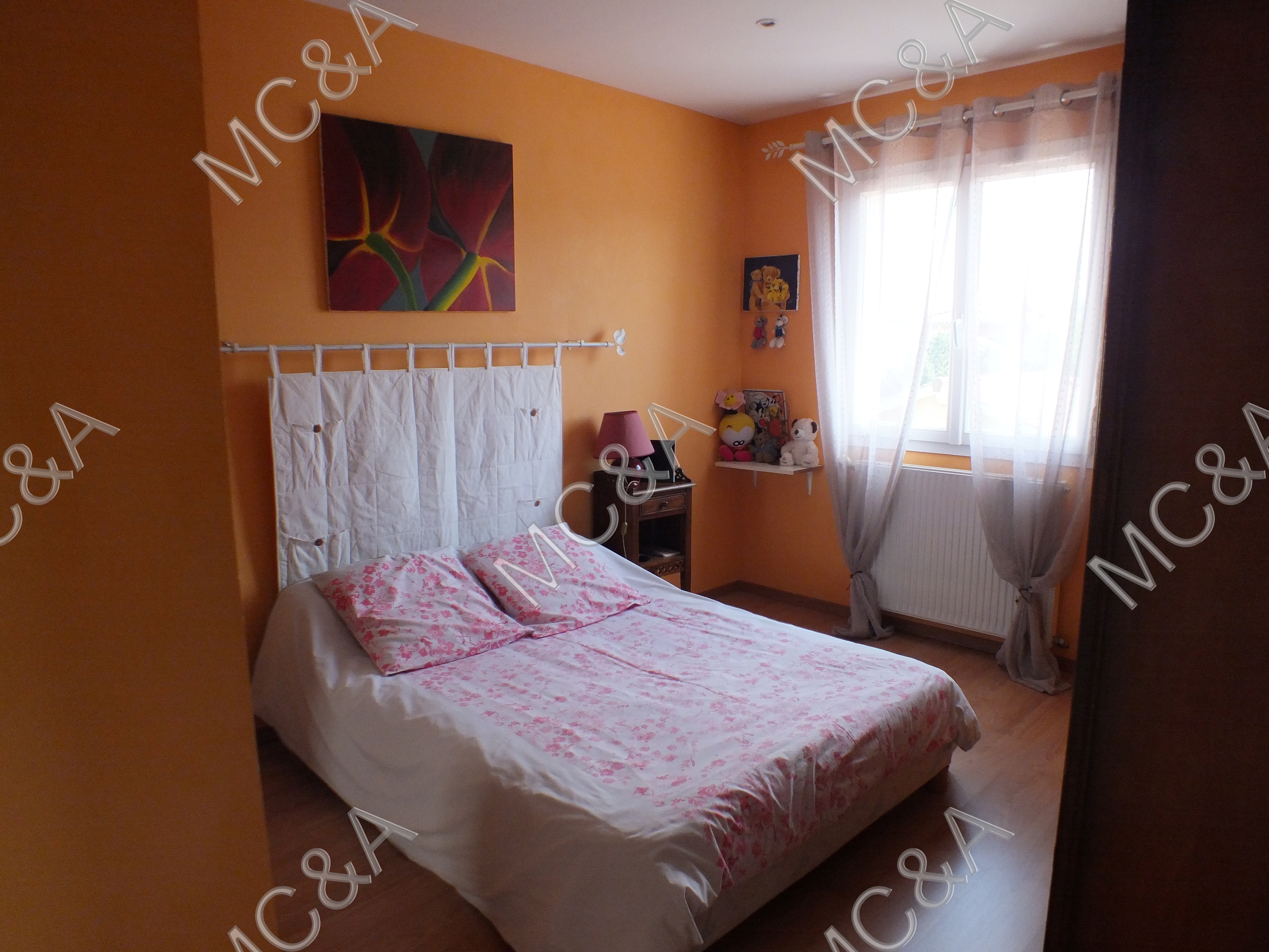 Résidence à Grezieu la Varenne Grand séjour, triple orientation, sans vis a vis secteur calme,