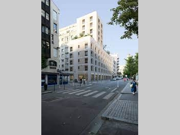 Résidence à Lyon 3 Située au 37 boulevard Eugène Deruelle, en plein cœur du quartier Part-Dieu à Lyon 3e ;,