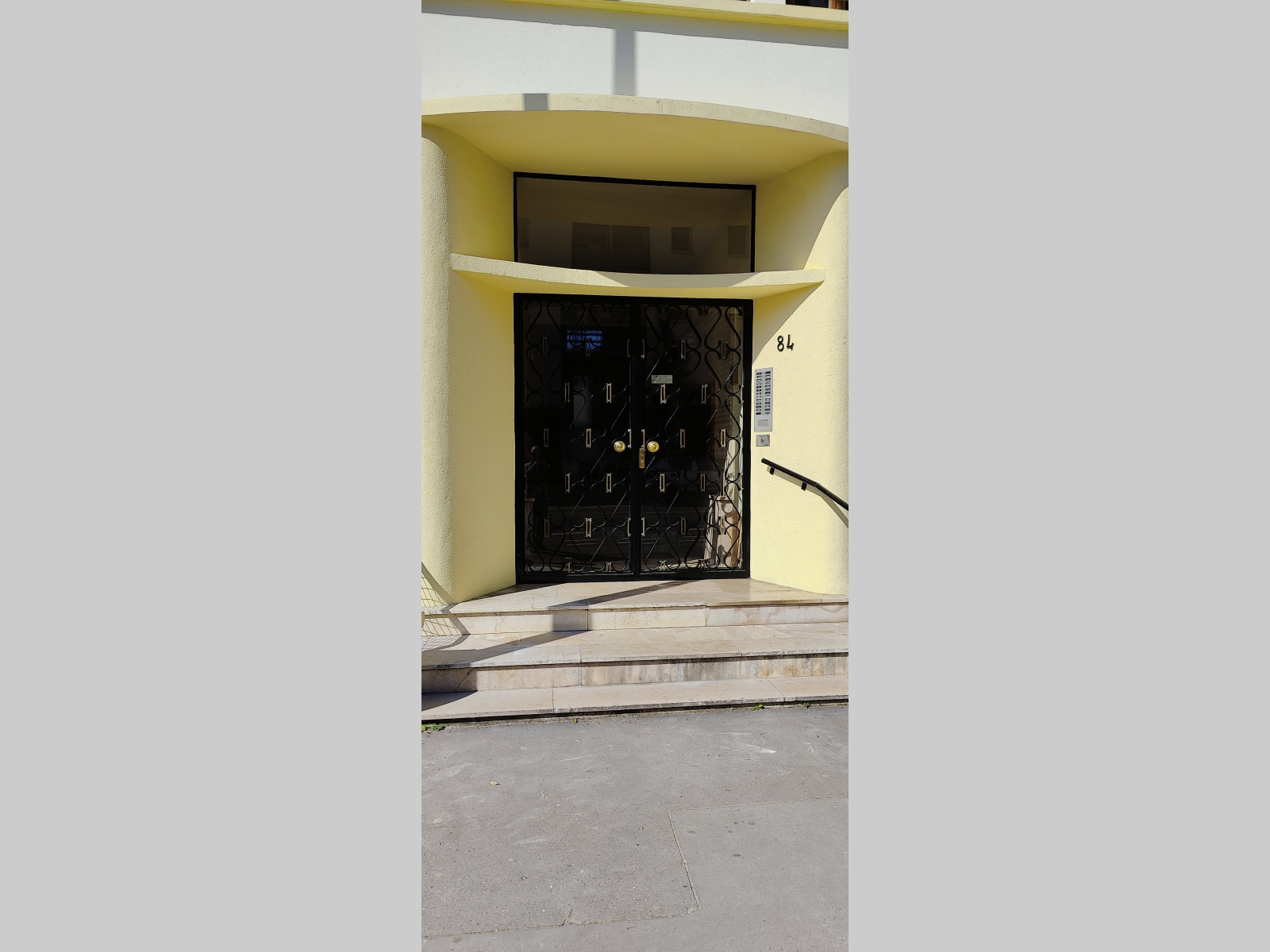 Résidence à Lyon 8 APPARTEMENT 4 PIECES ,