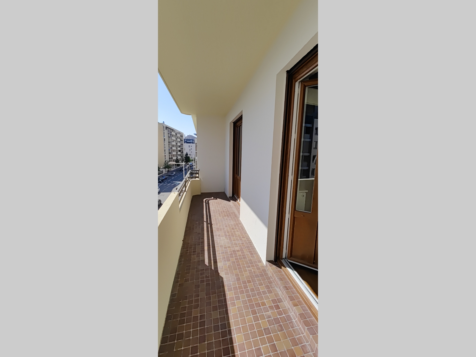 Résidence à Lyon 8 APPARTEMENT 4 PIECES ,