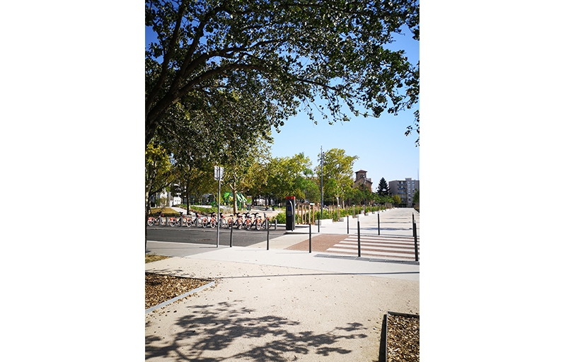 Résidence à Venissieux Beau parc arboré Tram T6 à 5 minutes Résidence intimiste Résidence à Venissieux Beau parc arboré, Tram T6 à 5 minutes, Résidence intimiste,