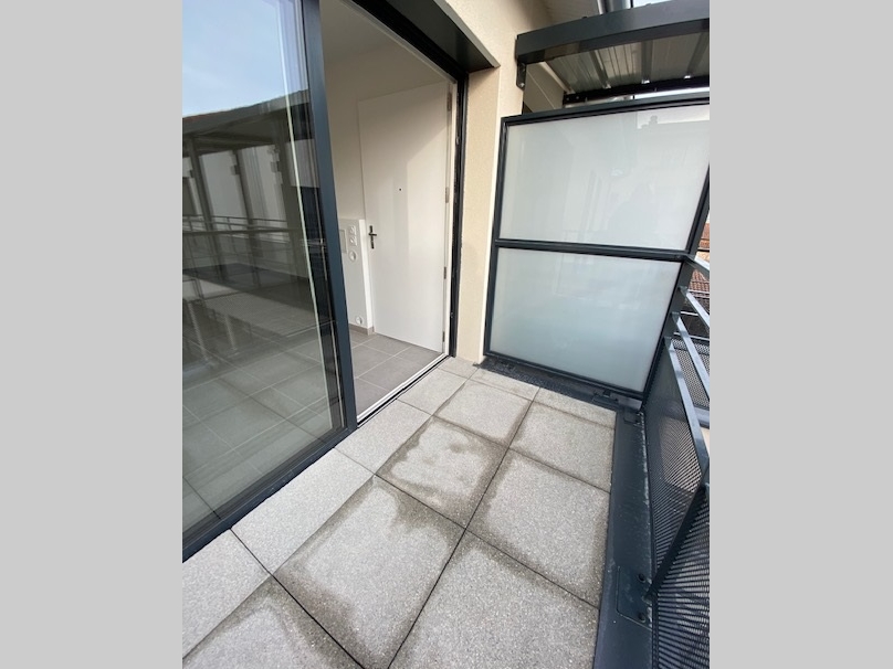 Résidence à Venissieux Quartier d'avenir Petite copropriété Seulement 28 logements Résidence à Venissieux Quartier d'avenir, Petite copropriété, Seulement 28 logements,